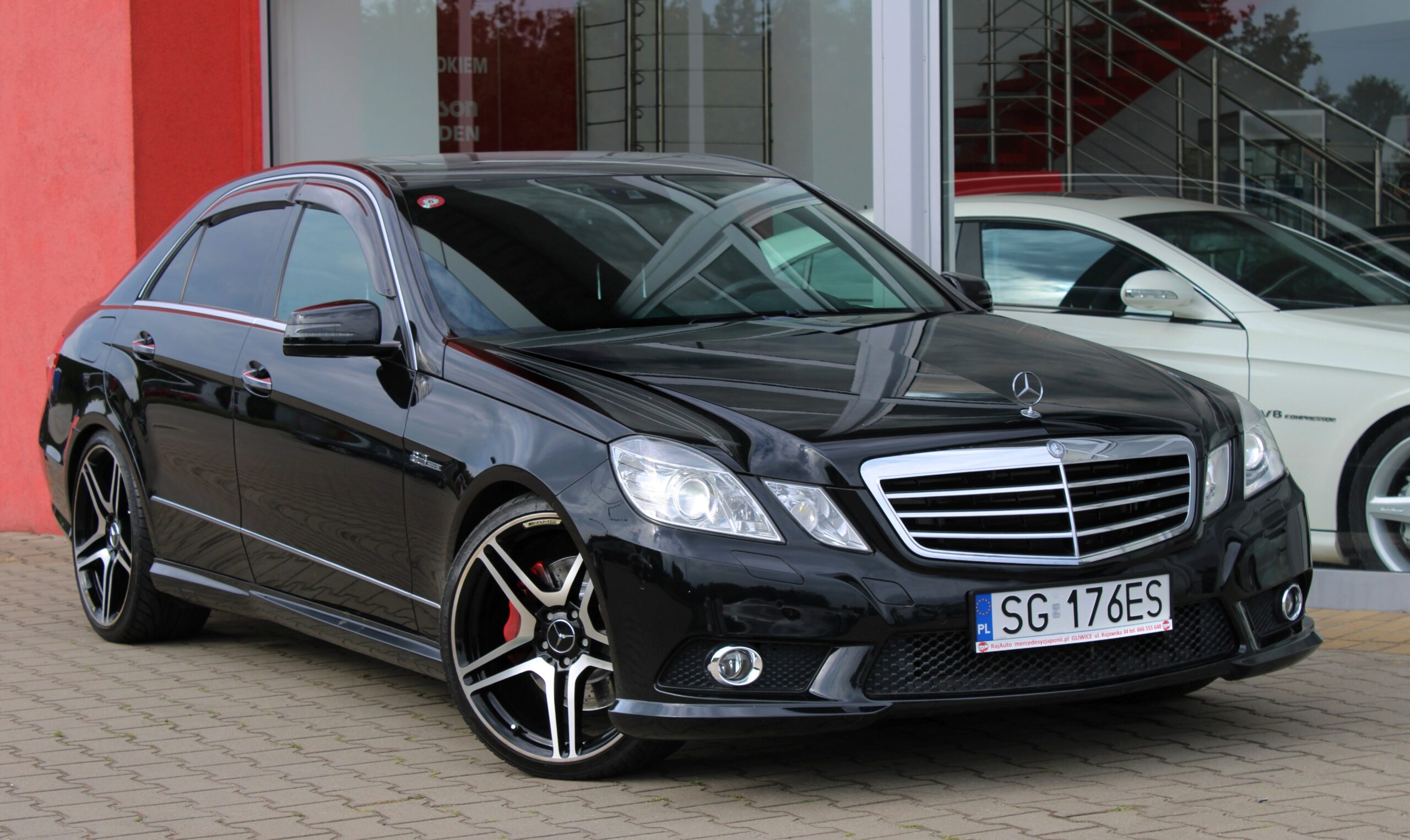Mercedes E550 #E63AMGLook #Keyless #HarmanKardon #AMGPakiet